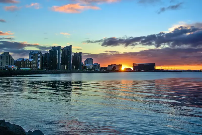 Iceland Reykjavik Sunset Ocean Large2100x1401