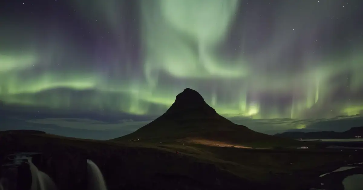 northern-lights-in-iceland-